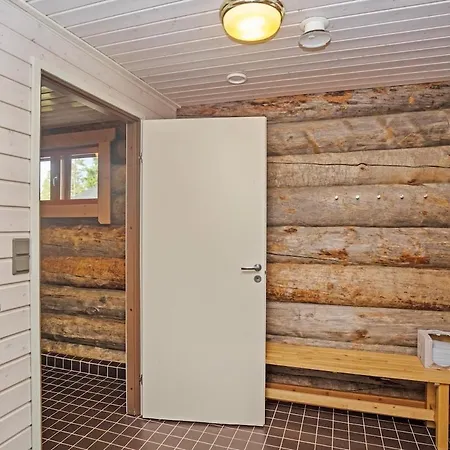 Naava- Pine Log On Utsuvaara Fell In Levi Villa *